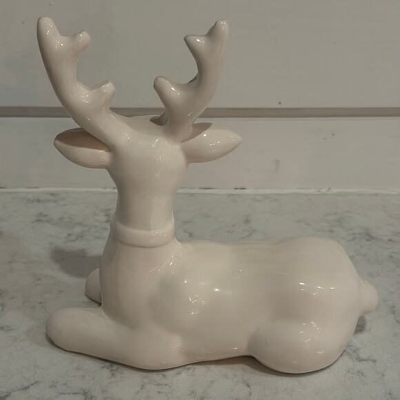 Vintage all white Ceramic Reindeer Taiwan Christmas granny core mcm - Picture 5 of 5